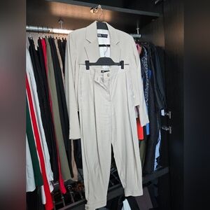 Elegant Beige Women's Blazer And Pants by Zara